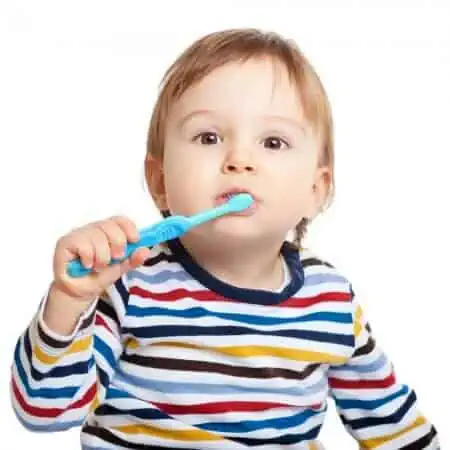 Cómo elegir el mejor cepillo de dientes eléctrico para niños